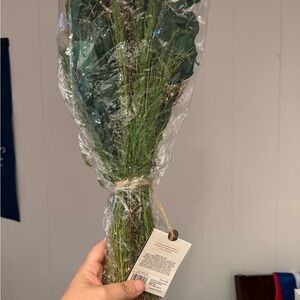 Hearth and hand Elegant Green Dried Floral Bouquet